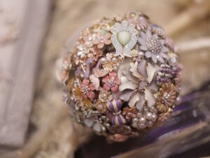 經典手工珠寶捧花